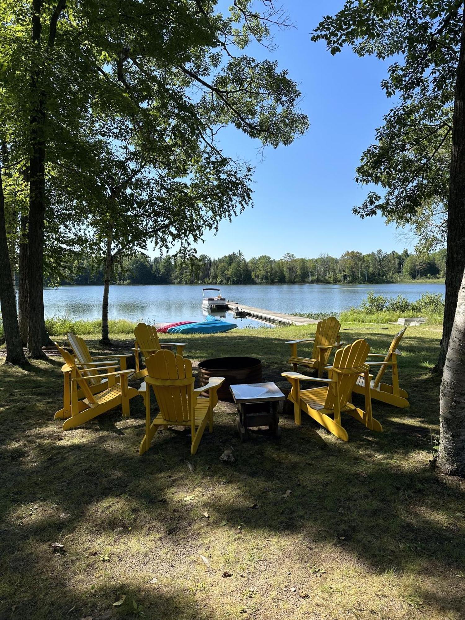 Lake House Lodge Lupton Экстерьер фото